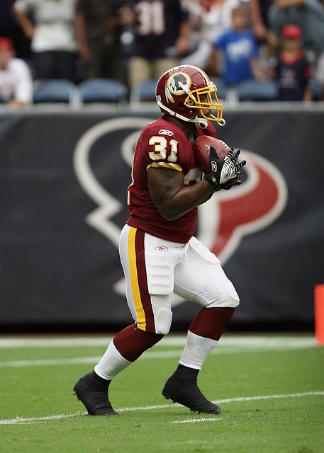 威少超远三分命中，生涯总得分超越加内特入围历史前20名.