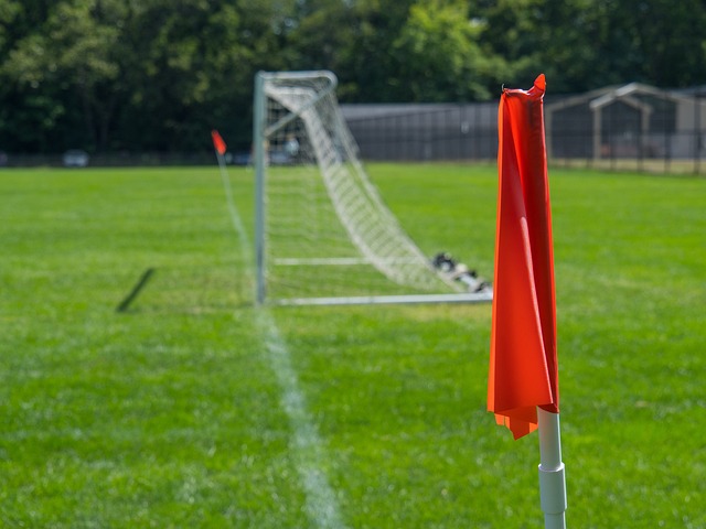 大胜！哈登17+6三节打卡，伦纳德大发神威，湖人旧将9中9迎里程碑.